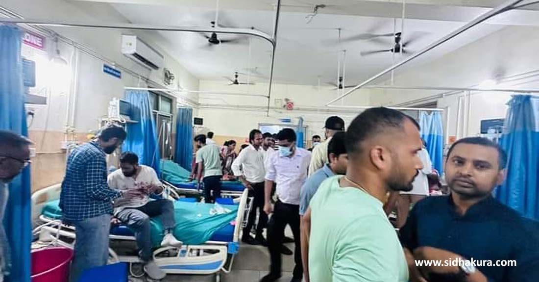 वीरगंजका मेयरलाई कारबाहीको माग गर्दै गरिएको शान्तीपूर्ण प्रदर्शनमा आक्रमण गर्नेलाई कारबाही गर्न माग