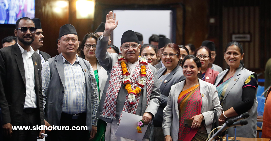 विश्वासको मत पाएपछि प्रधानमन्त्री प्रचण्ड (फाेटाे फिचर)