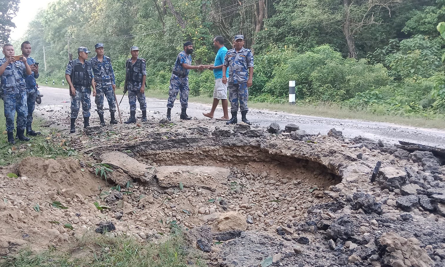 बाँकेस्थित पूर्वपश्चिम राजमार्गमा बम विस्फोट