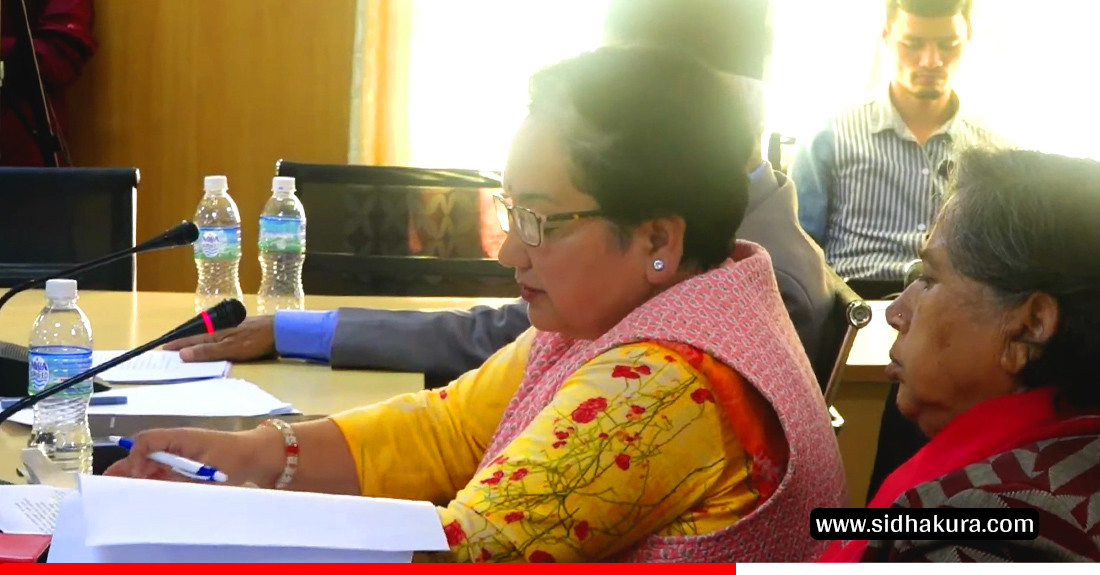 रवि लामिछानेको हकमा प्रधानमन्त्रीले दुईथरी कुरा गर्न मिल्दैन, थुनामा नराखौँः सांसद चन्दा कार्की