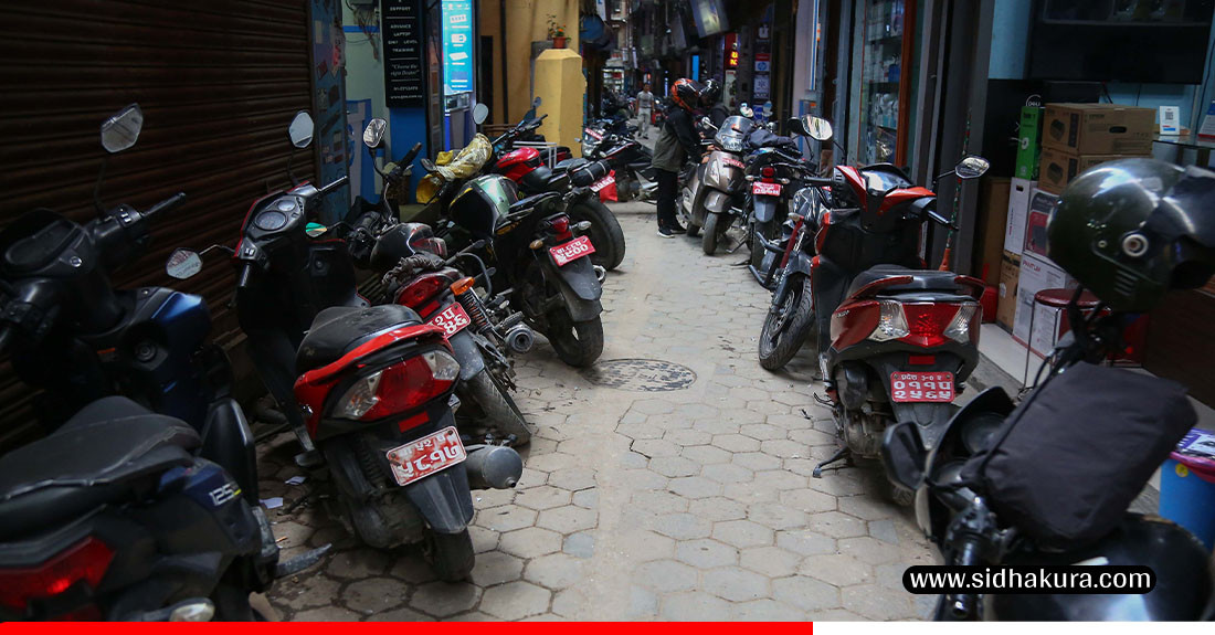 न्युरोडको पार्किङ : सडकबाट हट्यो, गल्ली छिर्यो (तस्विरहरु)