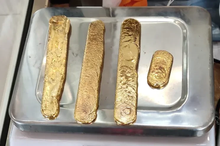 विमानस्थलबाट तीन किलो सुनसहित फिलिपिनी महिला पक्राउ