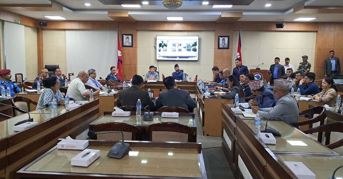 पहिराको जोखिममा भएका परिवारलाई सुरक्षित स्थानान्तरण गर्न निर्देशन