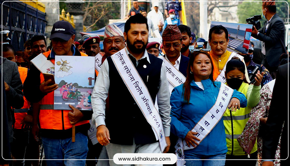 अब ट्राफिक प्रहरीको बोली नरम, कारबाही कडा हुन्छ, जरिवाना पनि बढ्छ : गृहमन्त्री लामिछाने