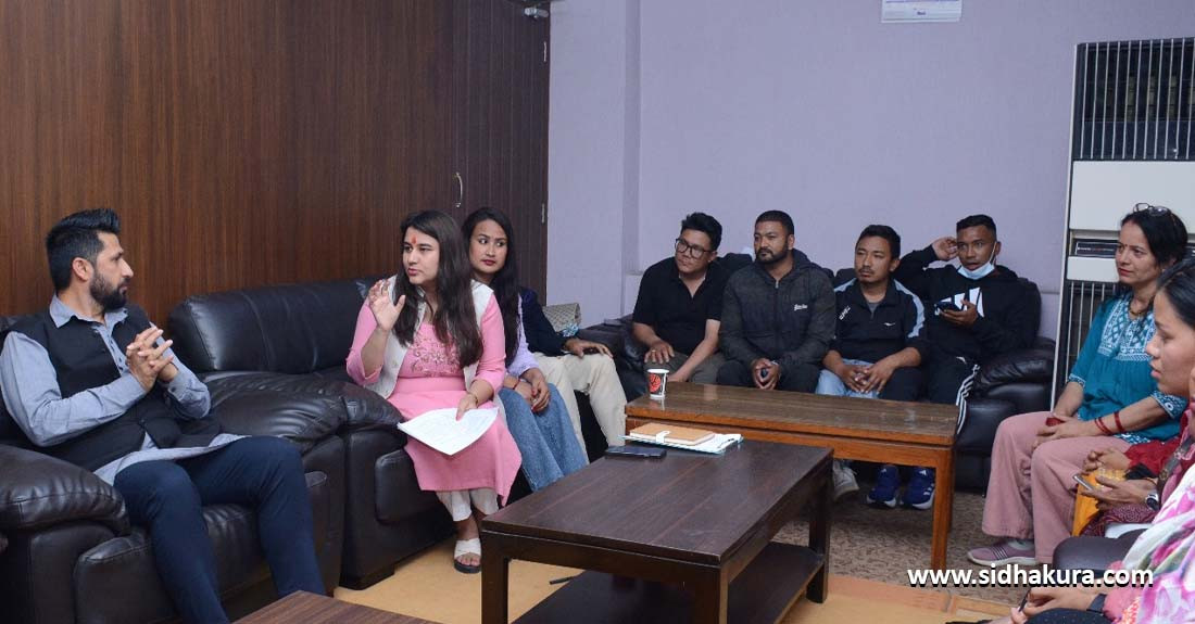 रुसी सेनामा गएका नेपालीको उद्धार गरिदिन गृहमन्त्रीलाई आग्रह