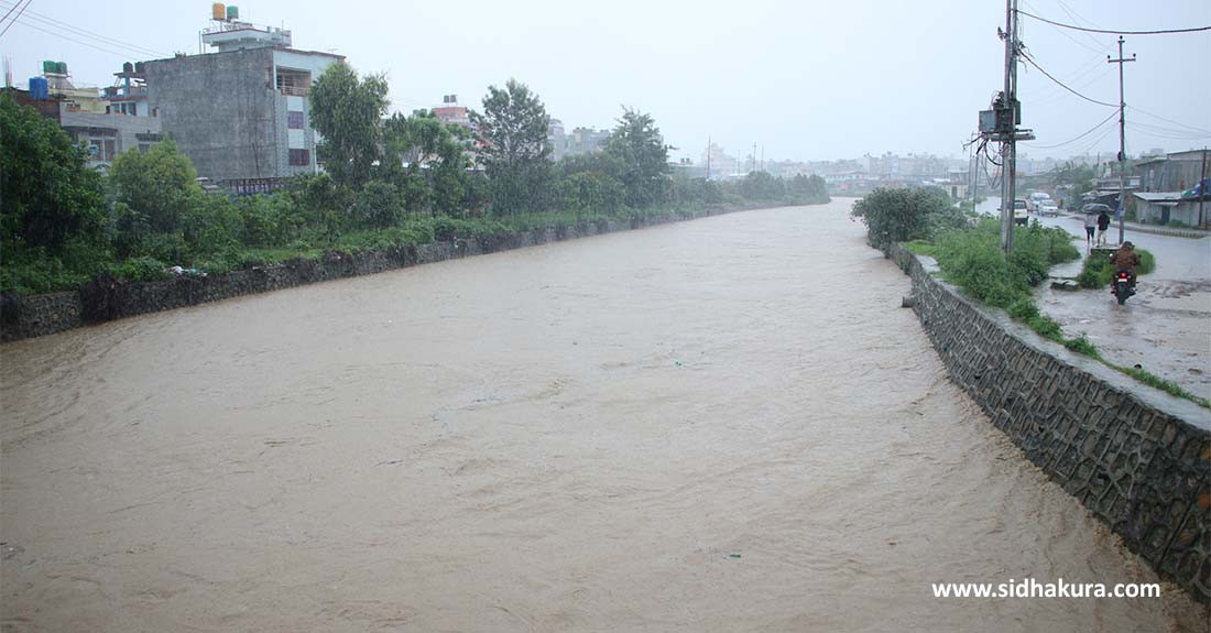 उपत्यकाका नदीमा बहाव बढेपछि करिडोरमा प्रहरीले  गस्ती थाल्यो