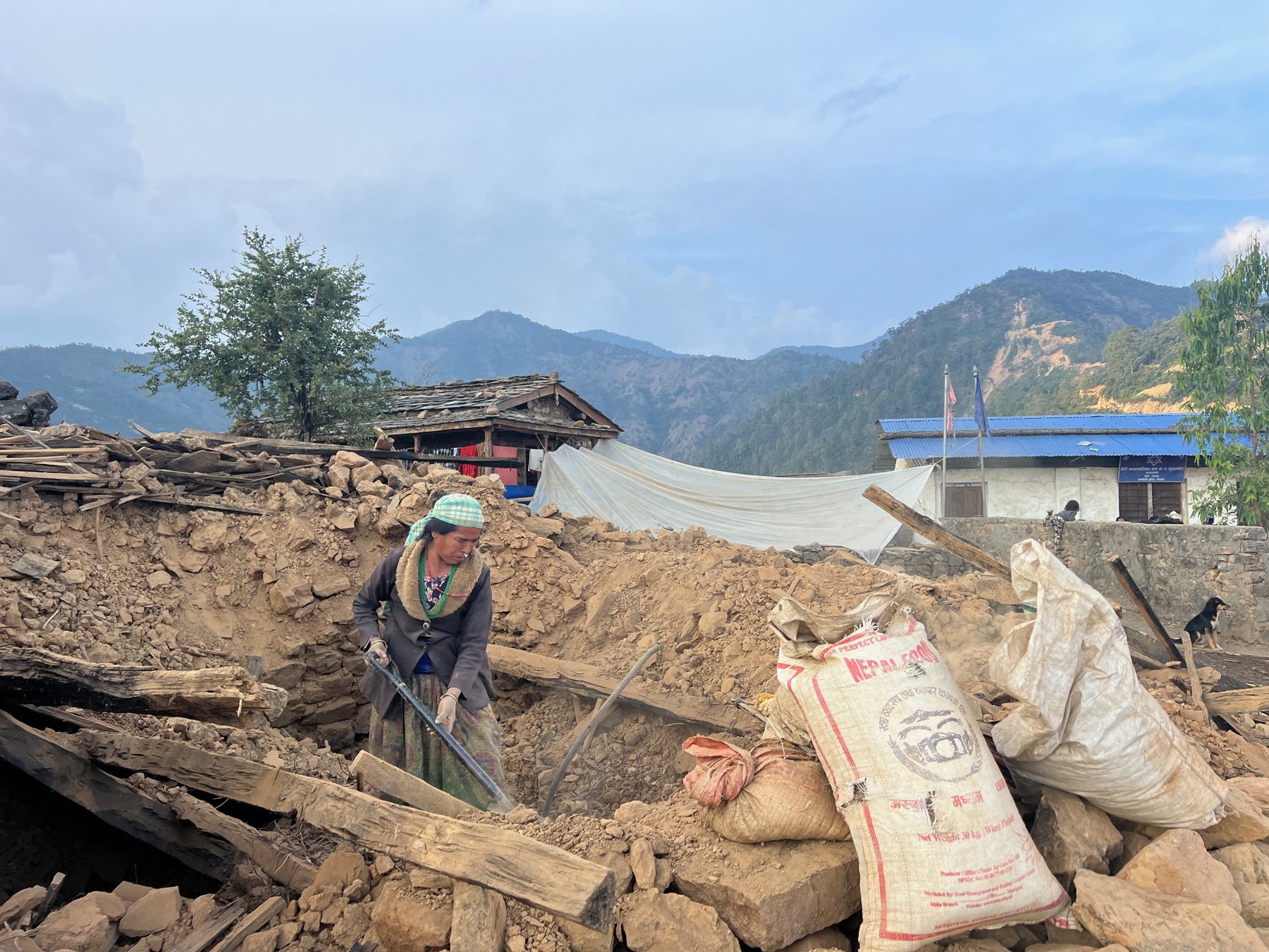 भूकम्पपीडितको आँगनमा आएन तिहार