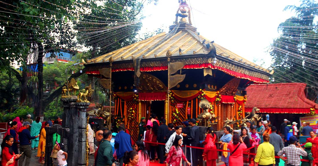 नवरात्रको दोस्रो दिन ब्रह्मचारिणी देवीको पूजा आराधना गरिँदै