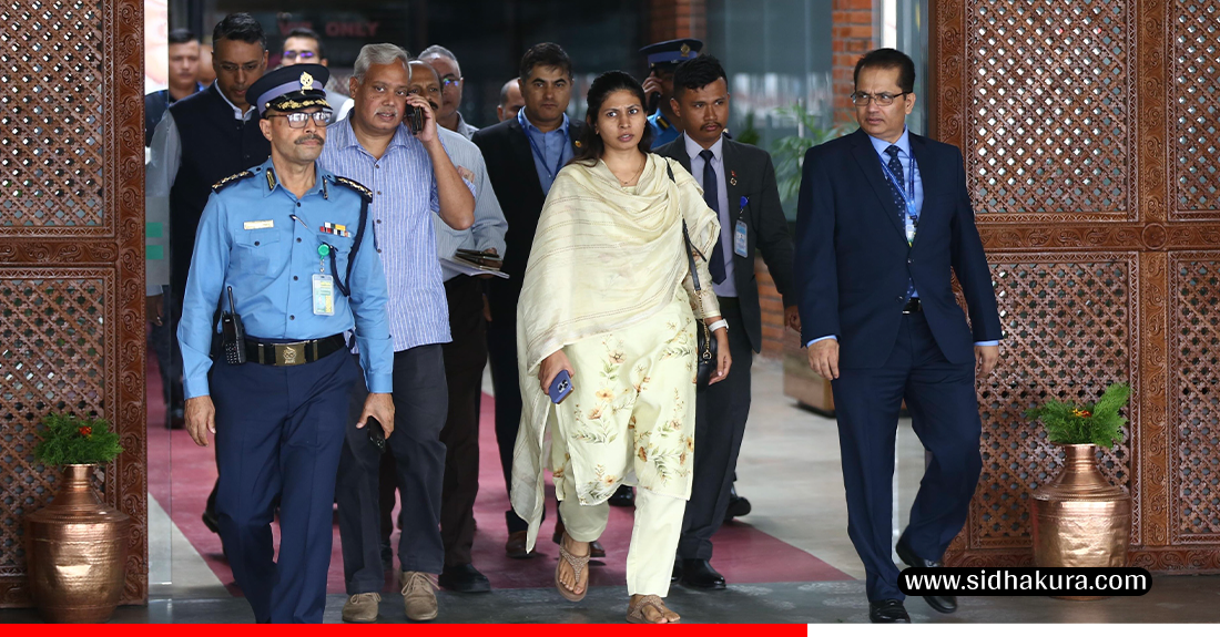 आँबुखैरेनी दुर्घटनाका घाइते भेट्न भारतीय राज्यमन्त्री काठमाडौँमा