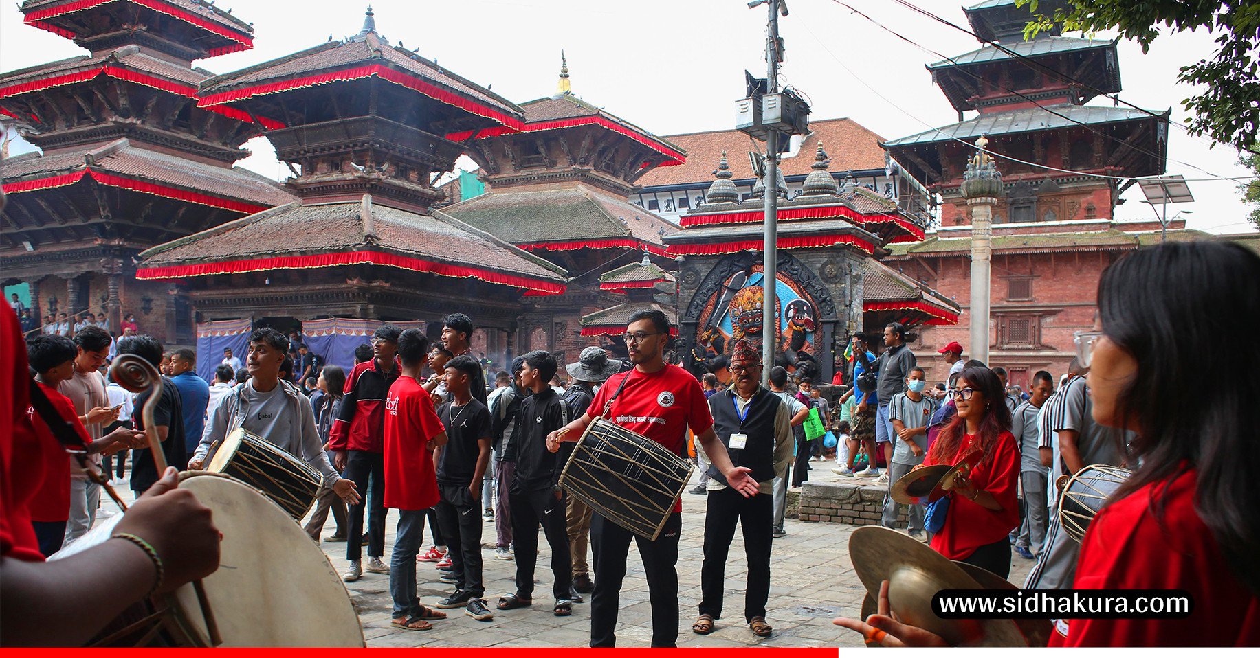 काठमाडौँ उपत्यकामा इन्द्रजात्रा  शुरू (तस्विरहरु)