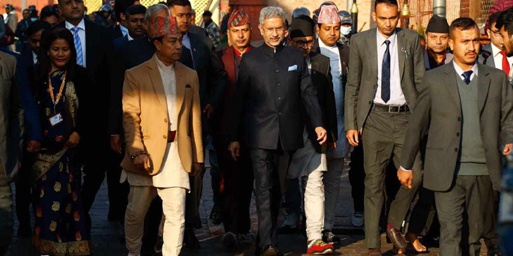 भारतीय विदेशमन्त्रीद्वारा पशुपतिनाथ मन्दिरमा पूजा
