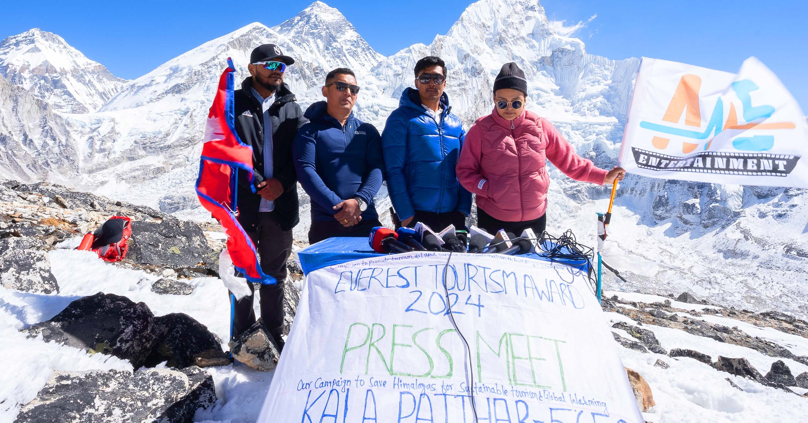 जलवायुको असरबारे ध्यानाकर्षण गर्न कालापत्थरमा पत्रकार सम्मेलन
