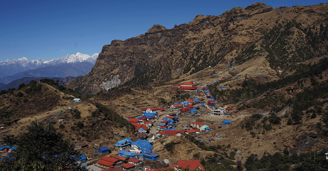 आहा ! कालिञ्चोक, धर्मकर्मसँगै मनमोहक प्राकृतिक दृश्यावलाेकन (फाेटाेफिचर)