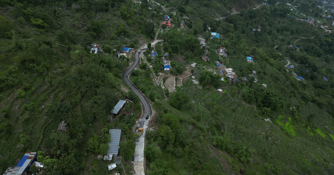 ‘ट्र्याक’ खुलेको डेढ दशकपछि सडक कालोपत्र