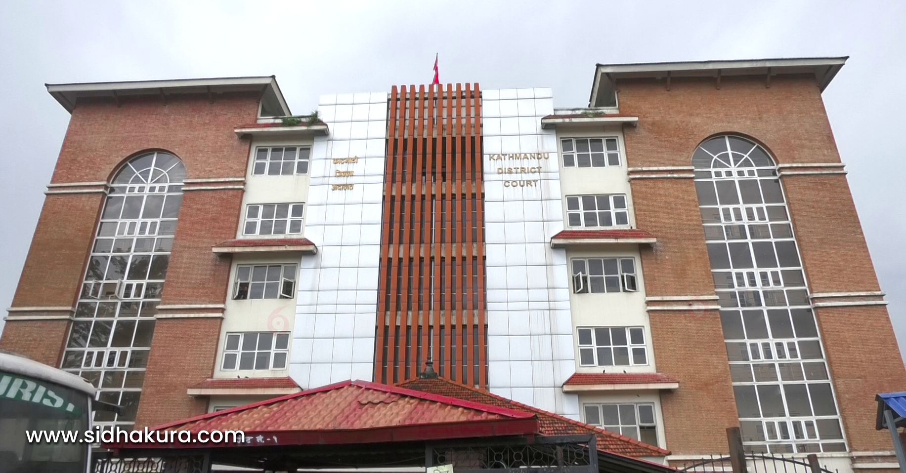 बालिका बलात्कार आरोप लागेका इन्स्पेक्टर विदुर शिवाकोटीलाई पुर्पक्षका लागि थुनामा पठाउने आदेश