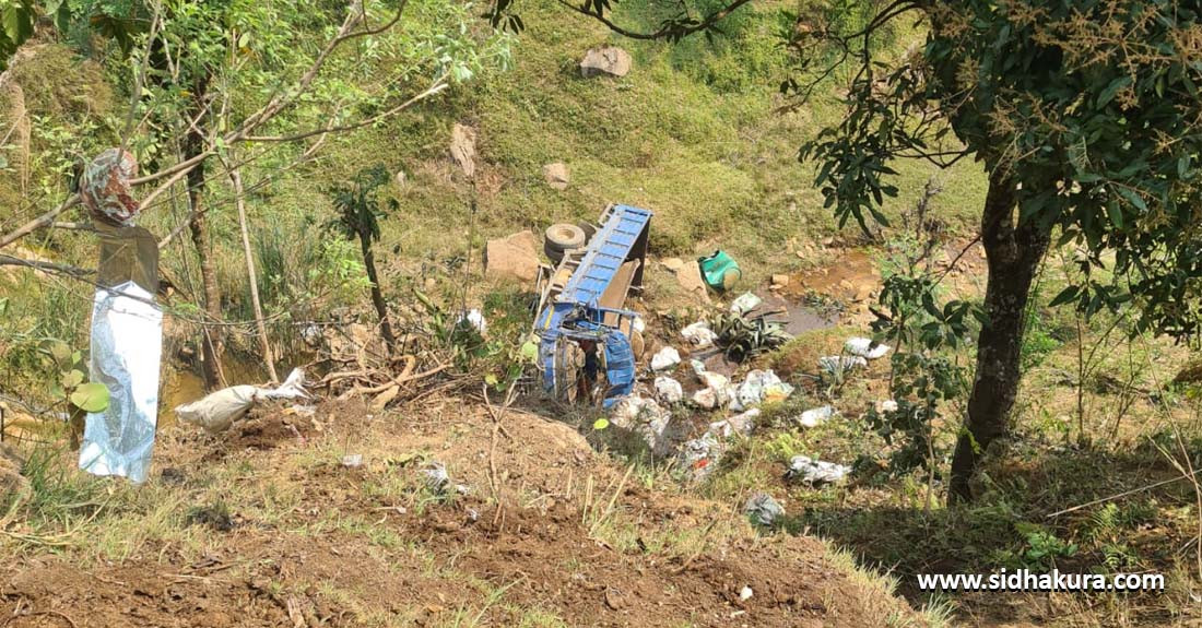 घादिङ खाल्टेको मिनिट्रक दुर्घटनाका घाइतेको मृत्यु