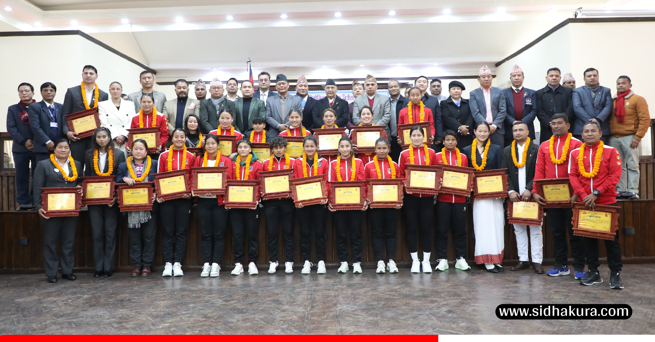 अन्तर्राष्ट्रिय स्पर्धाका पदक विजेता खेलाडी प्रधानमन्त्रीबाट पुरस्कृत