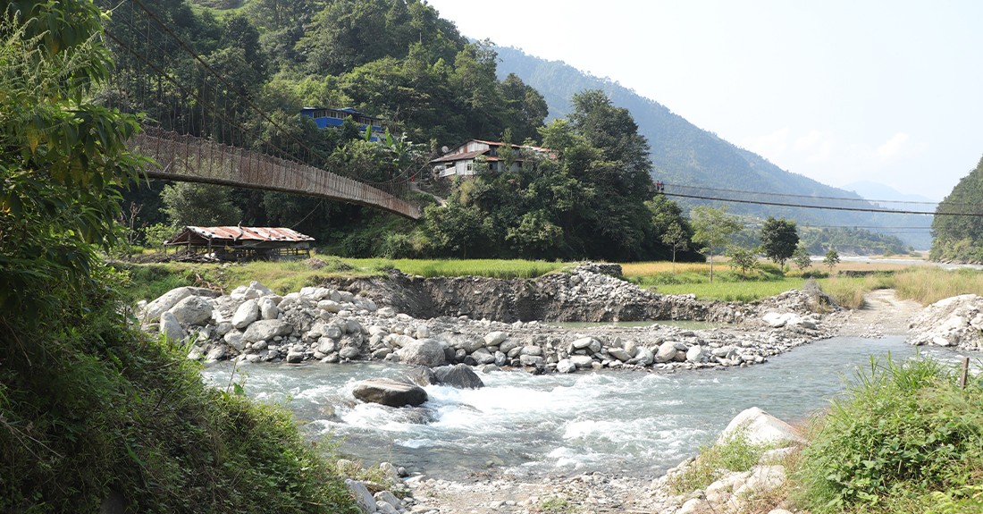 चार दशकपछि किन्ताङ खोलामा बेलीब्रिज