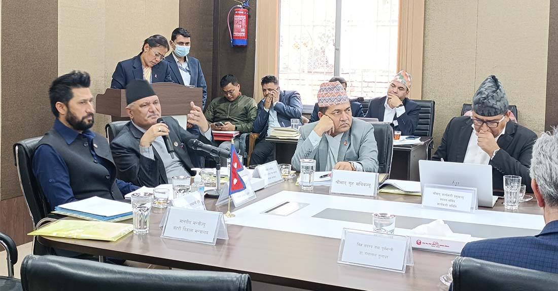 प्रक्रियागत अलमलले विपद् प्रभावित अधिकारबाट वञ्चित नहुन् : गृहमन्त्री लामिछाने