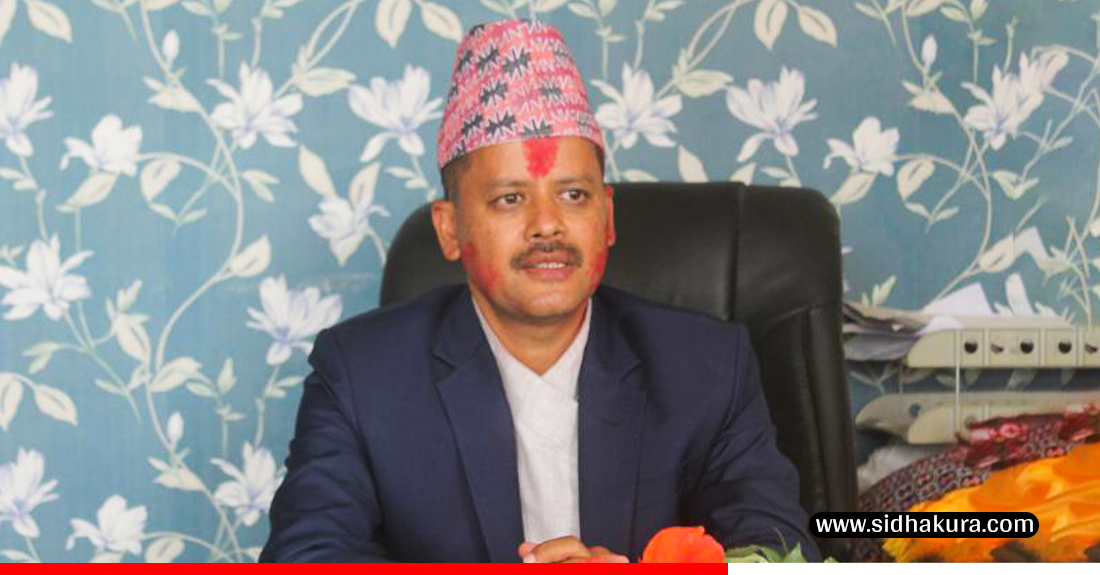 पाँचखालका नगरप्रमुखद्वारा तीन वर्षको तलबभत्ता बाढीपीडितलाई सहयोग गर्ने घाेषणा