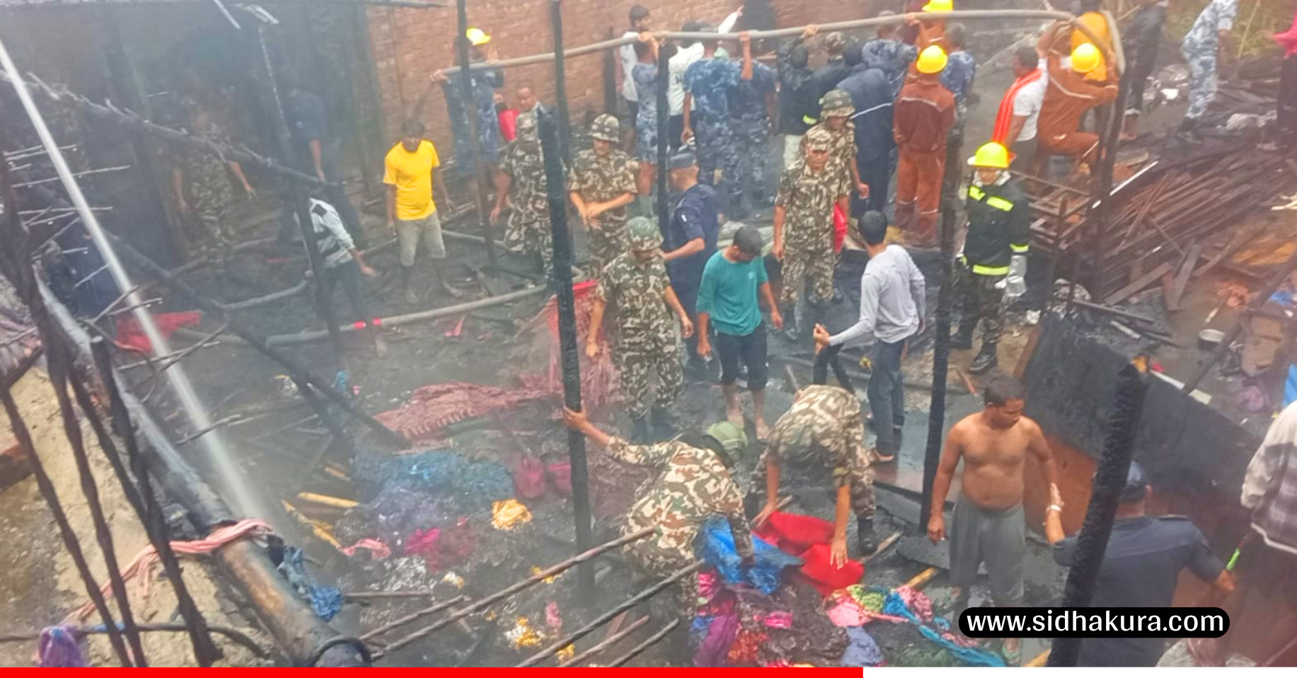 महोत्तरी सदरमुकामस्थित पुरानो माछा बजारमा भीषण आगलागी