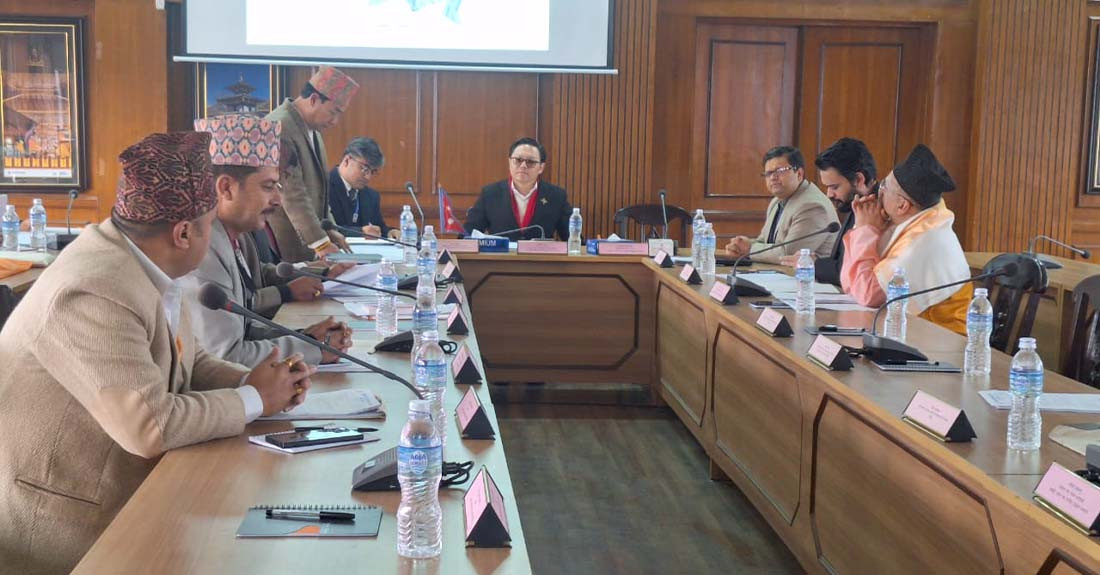 पशुपति क्षेत्र विकास कोषको जग्गामा बनेका अवैधानिक संरचना हटाउन मन्त्री किरातीको निर्देशन