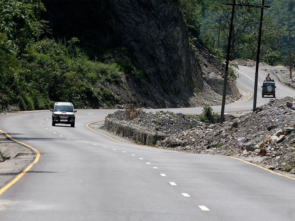 आँबुखैरेनी–मुग्लिन सडक तीन घण्टा बन्द हुने