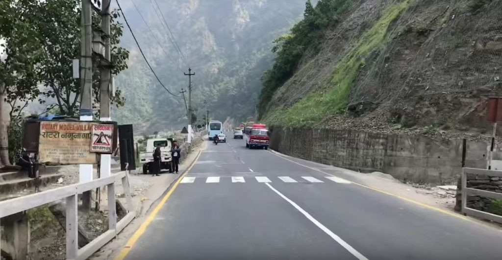 नारायणगढ–मुग्लिन सडक  दैनिक चार घण्टा बन्द हुने