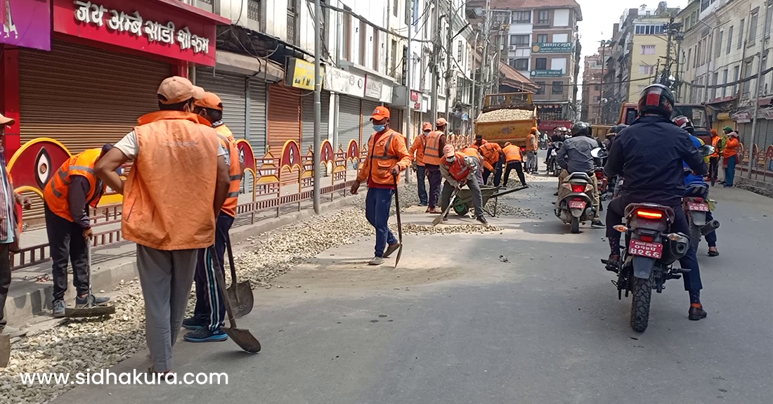 उच्चको अन्तरिम आदेशपछि न्यूरोडमा फुटपाथ विस्तार गर्न महानरलाई बाटो खुल्यो