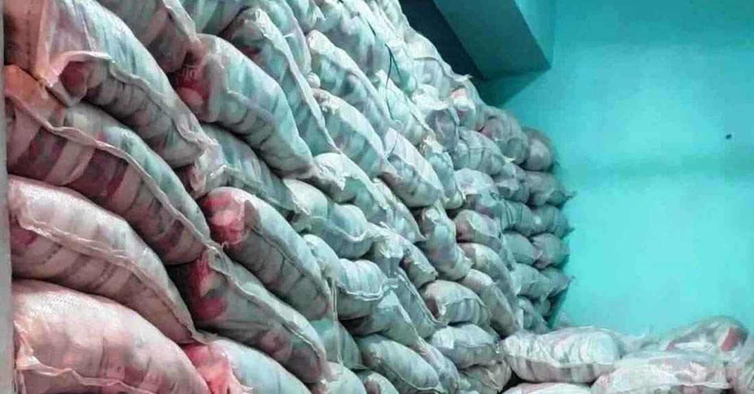 नुनको अभावको हल्लाले बाजुरास्थित डिपोमा सेवाग्राहीको लाइन्, नुन अभाव नभएको कार्यालयको प्रष्टिकरण