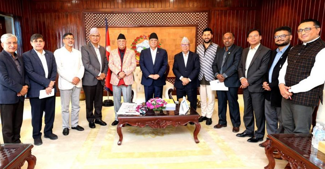 सत्ता गठबन्धनको कार्यदलले तयार पारेको न्यूनतम साझा कार्यक्रम शीर्ष नेताहरूलाई बुझाए