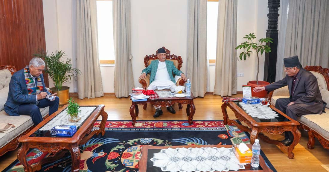 प्रधानमन्त्री ओलीद्वारा देउवा र प्रचण्डसँग छलफल
