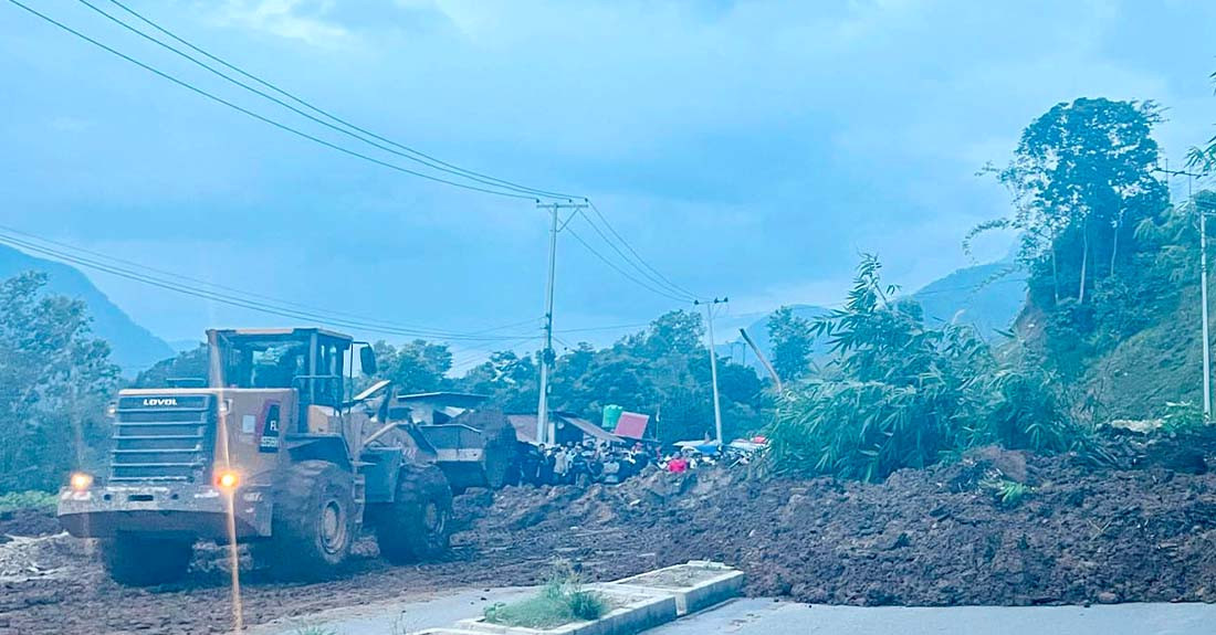 पहिरोले अवरुद्ध पृथ्वीराजमार्ग एकतर्फी सञ्चालनमा