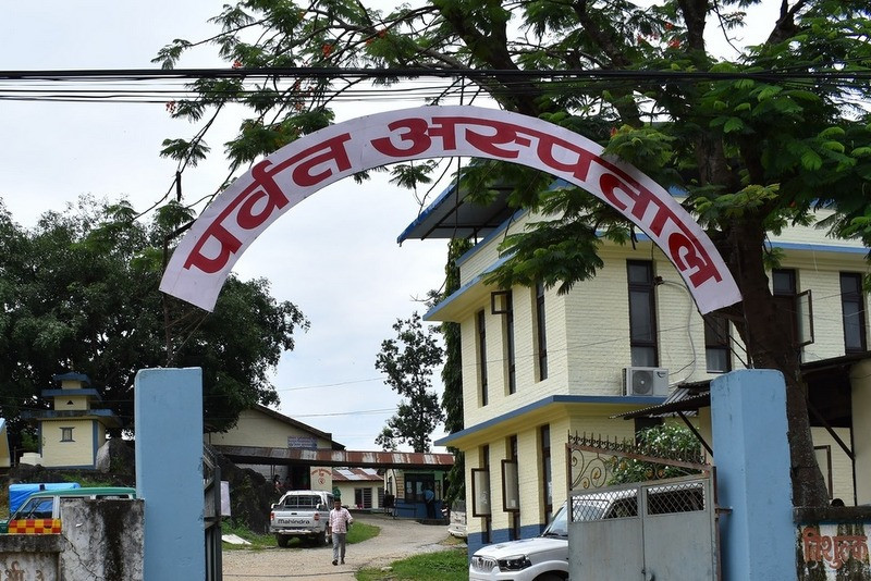 पर्वत अस्पतालमा पाँच वर्षदेखि भेन्टिलेटर र आइसीयू प्रयोगहीन