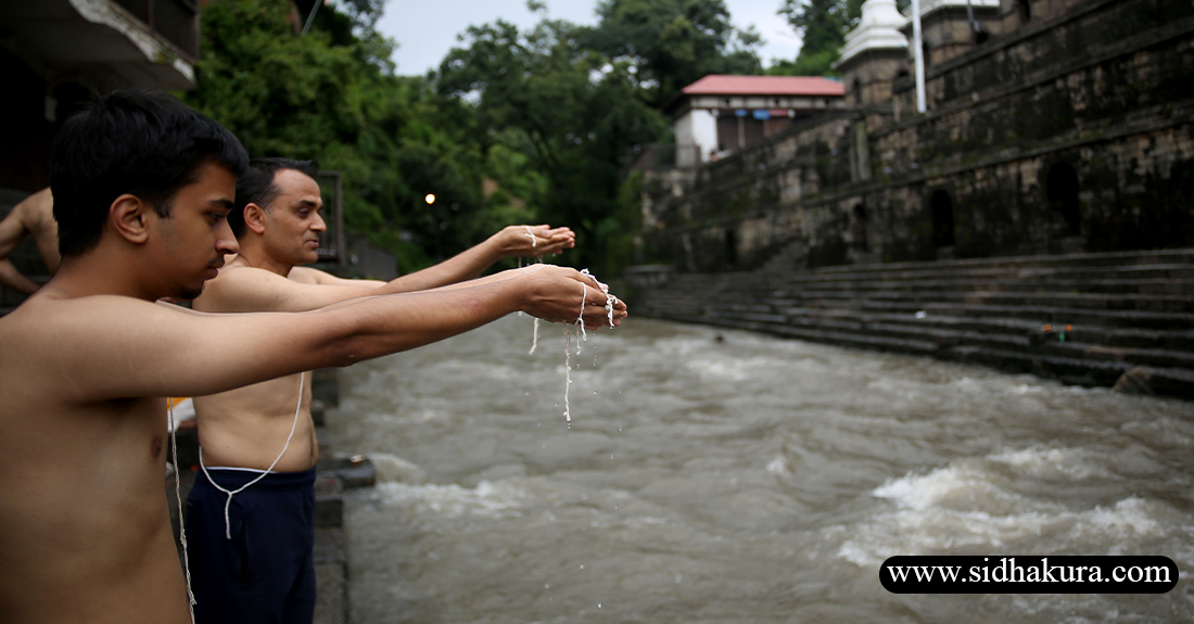 तस्विरमा हेर्नुहाेस् पशुपतिनाथमा जनै पूर्णिमा