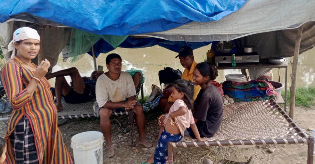 ‘बस्ती जलमग्न छ, डुबान क्षेत्रमा जानसक्ने अवस्था छैन’