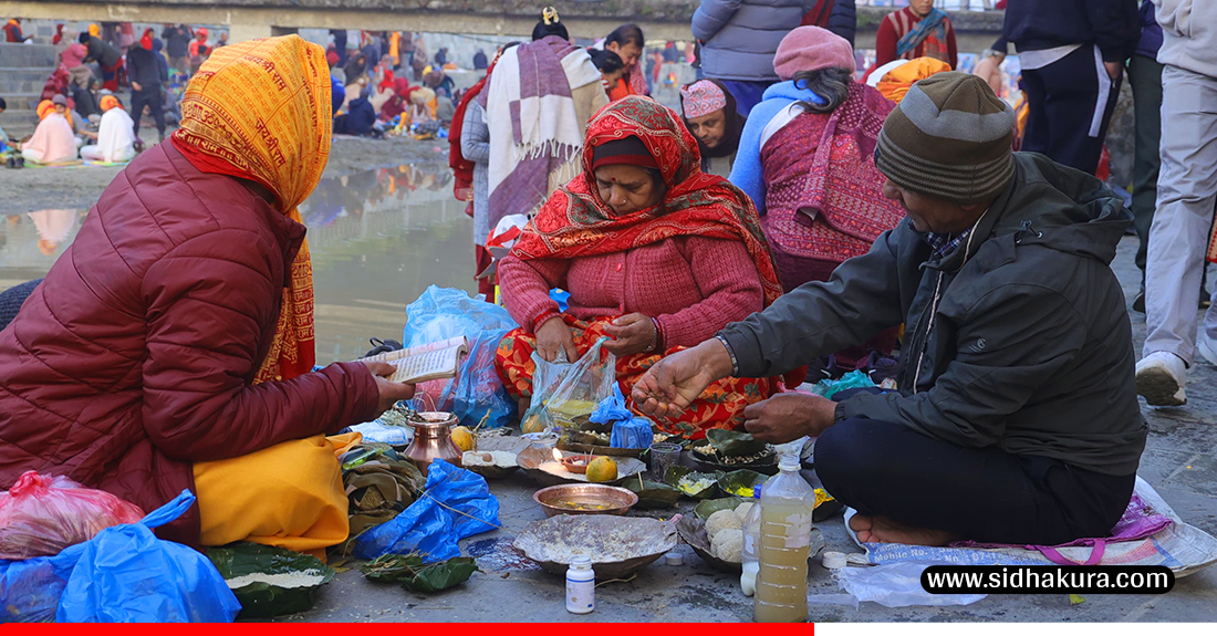 गोकर्णेश्वर उत्तरगयामा श्राद्व गर्दै श्रद्धालुहरु (तस्विरहरु)