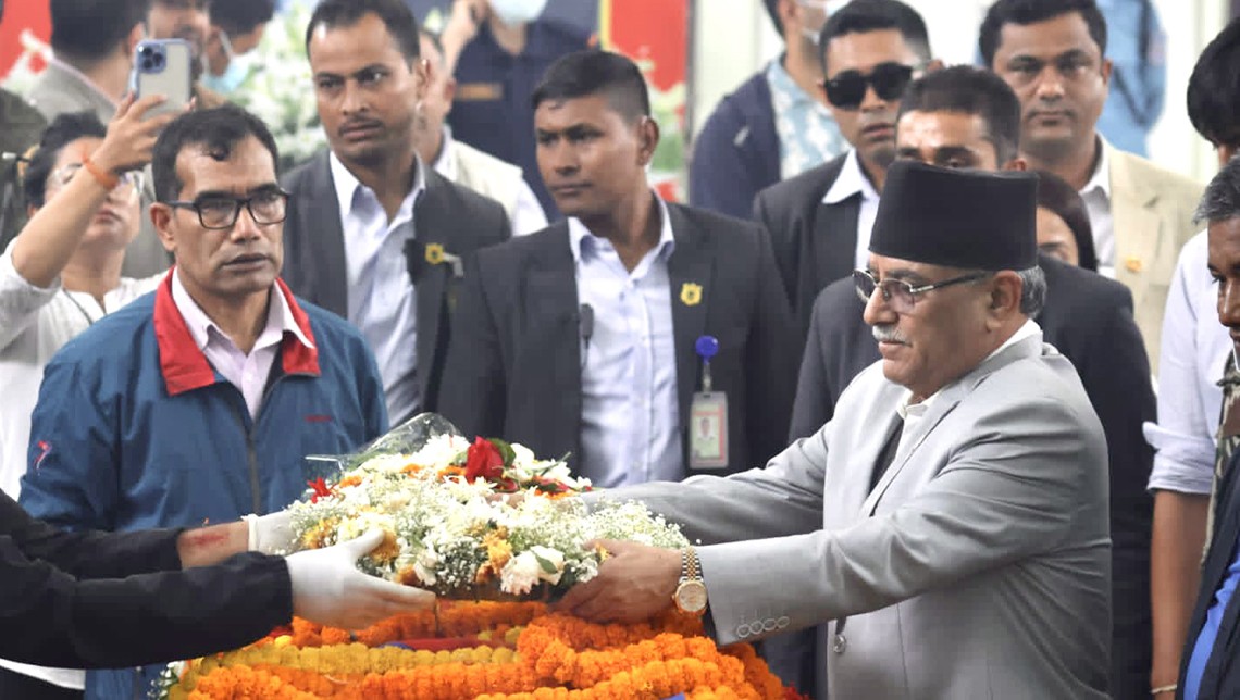 प्रधानमन्त्री र पूर्वराष्ट्रपतिसहित शीर्ष नेताद्वारा नेम्वाङप्रति श्रद्धाञ्जलि