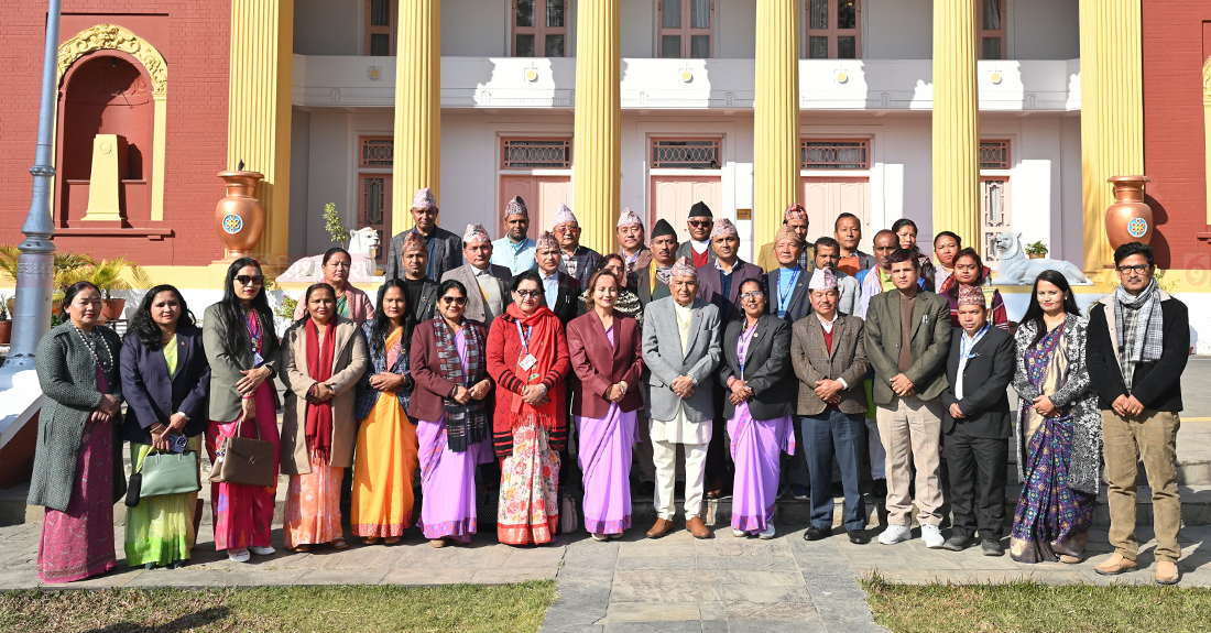 विकासलाई केन्द्रमा राखेर काम गर्न जनप्रतिनिधिलाई राष्ट्रपतिको आग्रह