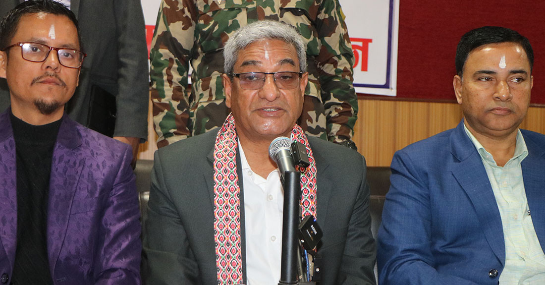 सरकार परिवर्तन हुने हल्ला मात्रै हुन्, कुनै सम्भावना छैनः गृहमन्त्री लेखक