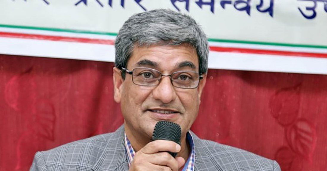 अस्थिरताबाट मुलुक जोगाउन ठूला दलबीच सहकार्य आवश्यक छ : प्रमुख सचेतक लेखक