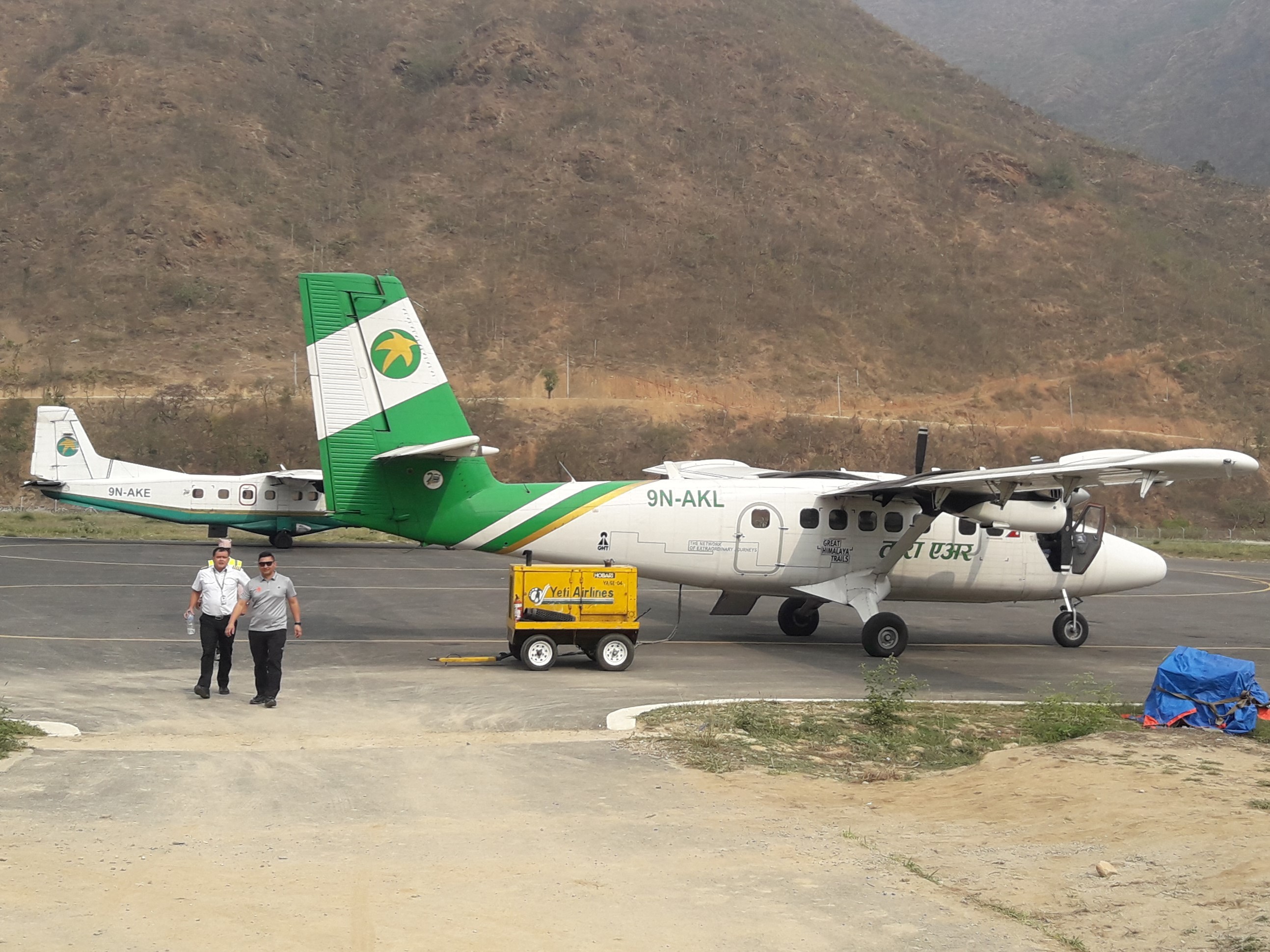 मन्थली विमानस्थलमा पाइलटको कुटाकुट, लाइसेन्स सस्पेन्स