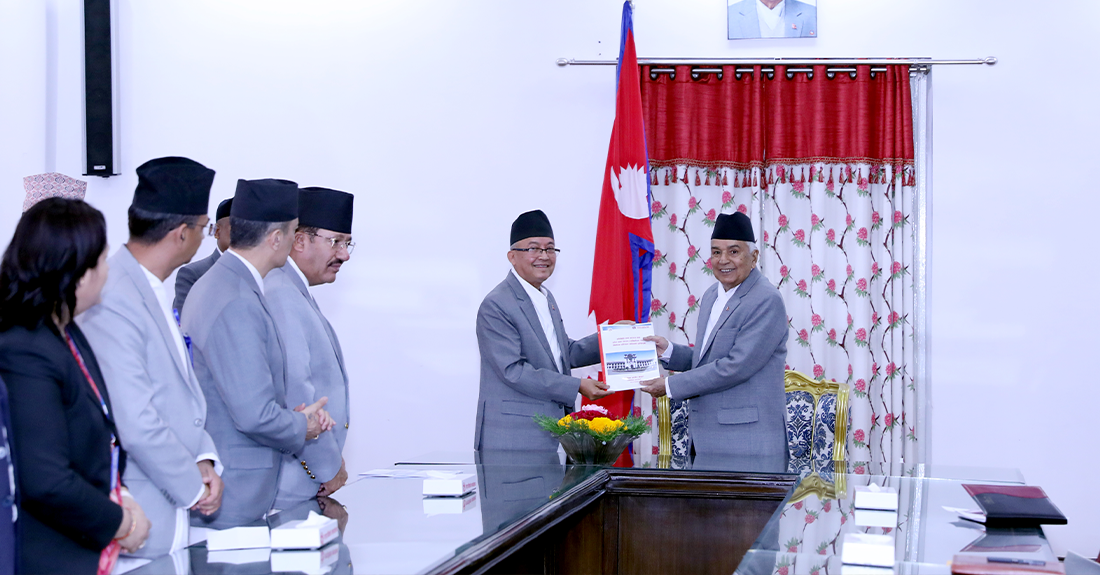 राष्ट्रपतिसमक्ष उपनिर्वाचनको प्रतिवेदन पेश