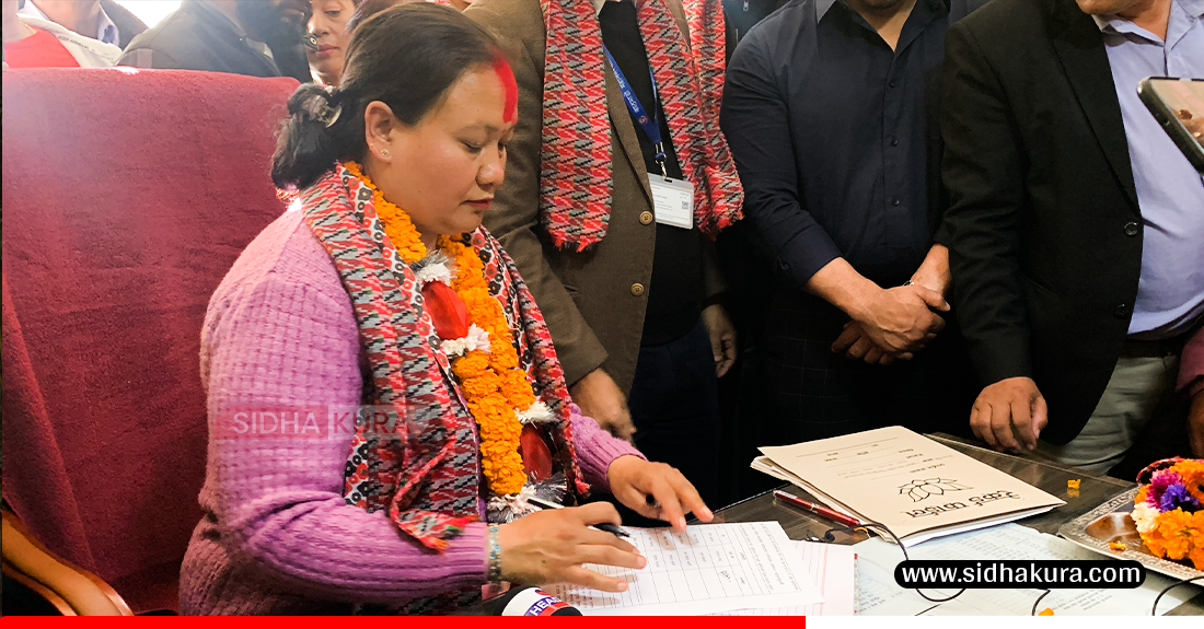 काठमाडौँ १६ की नवनिर्वाचित वडाध्यक्ष श्रेष्ठले गरिन पदभार ग्रहण, जनताको सेवामा लागिरहने प्रतिबद्धता
