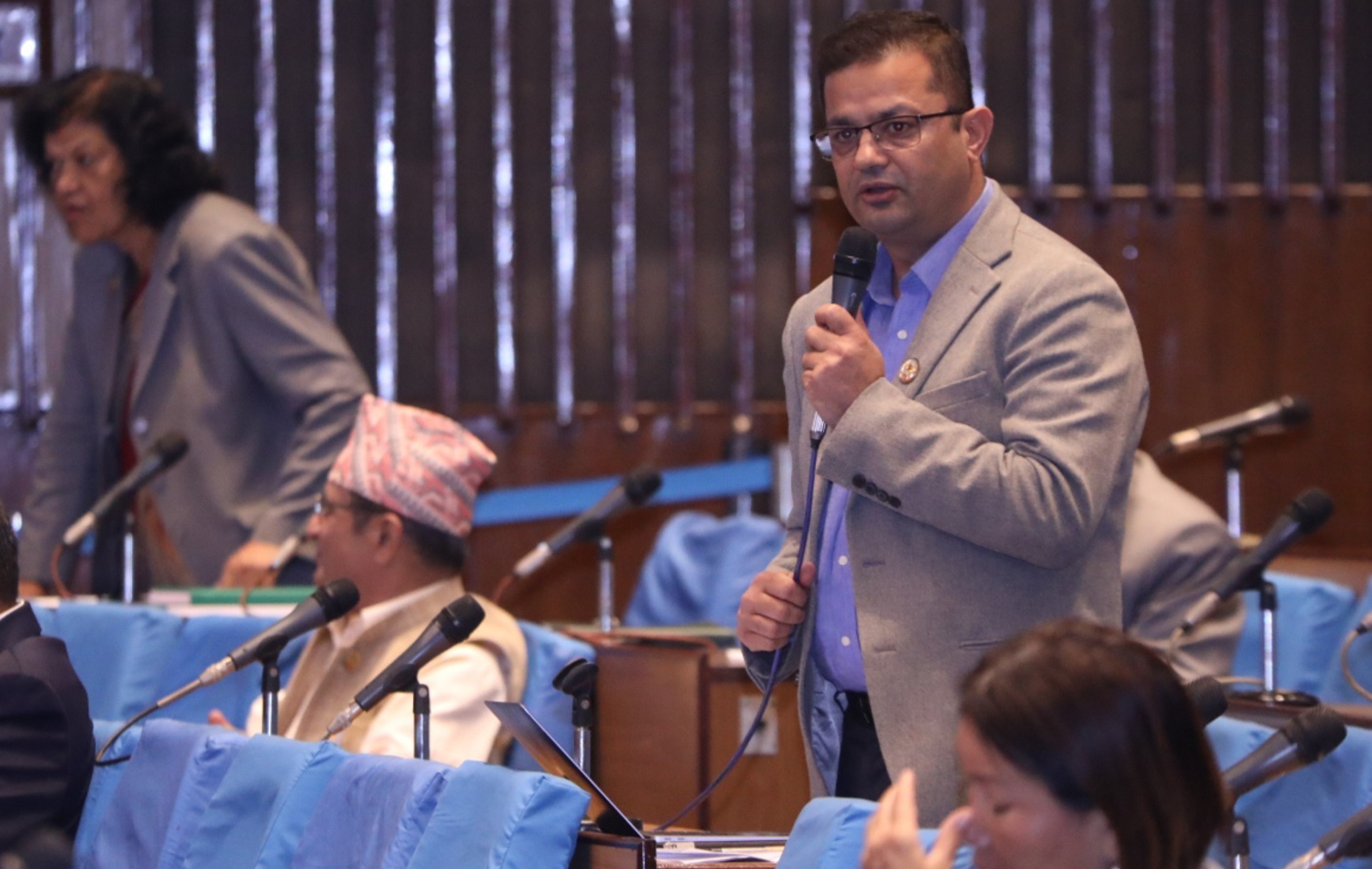 ललिता निवास प्रकरणमा कीर्ते मुद्दा लगाएर दोषीलाई उम्काउने खेल भयो – एमाले