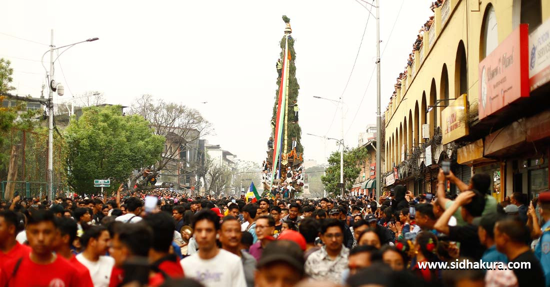 वर्षा र सहकालका देवता सेतो मच्छिन्द्रनाथको जात्रा (तस्विरहरु)