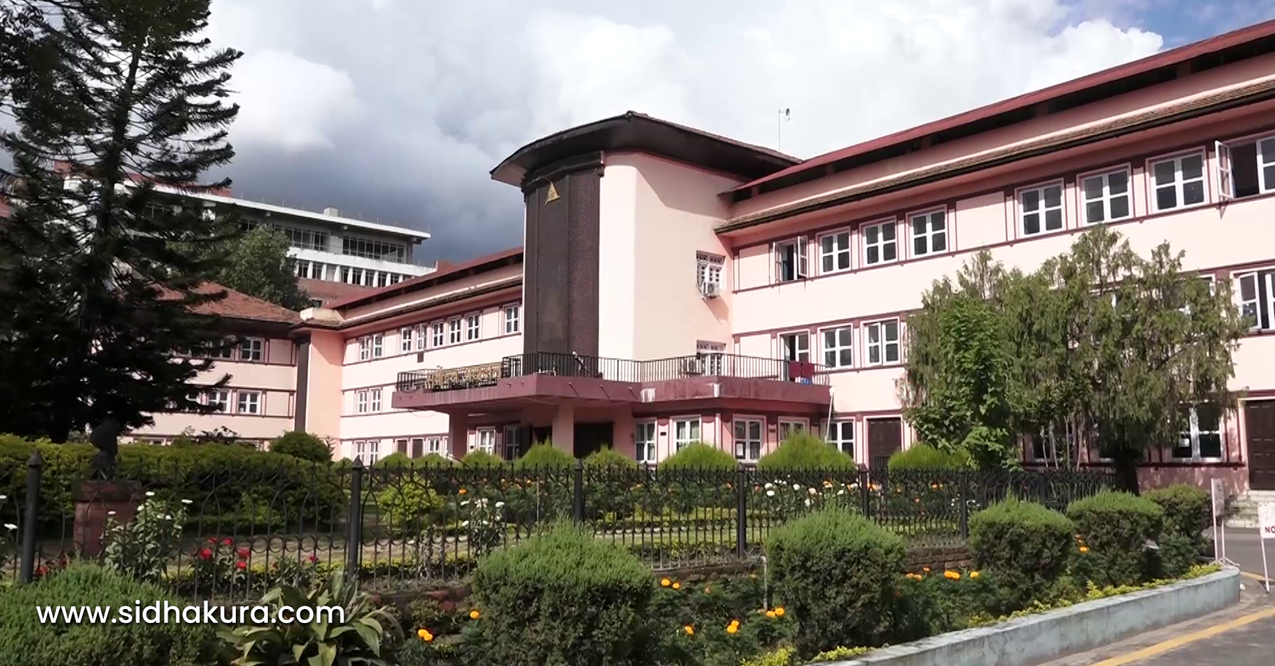 दुर्गा प्रसाईंलाई अदालतमा उपस्थित गराउन सर्वाेच्चकाे आदेश