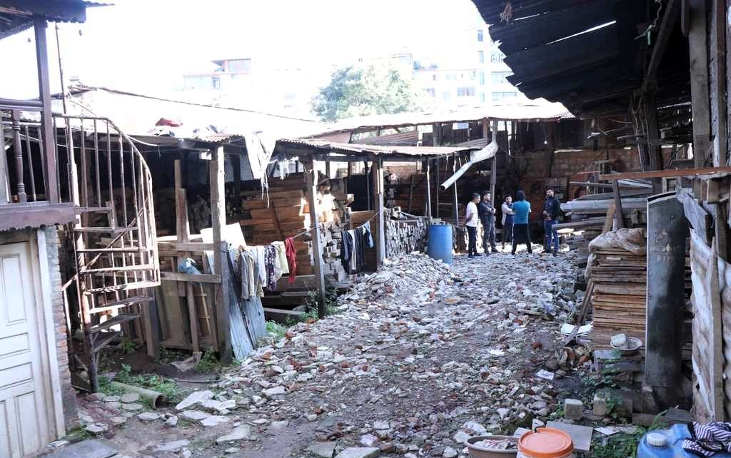 हत्या प्रकरणमा पक्राउ परेका दिपेन्द्र राई मदिरामा लट्ठ