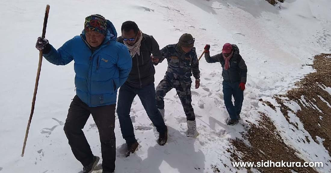 हुम्लामा हिउँमा फसेका तीन कर्मचारीको उद्धार