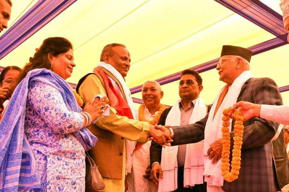 पप्पु कन्स्ट्रक्सनका मालिक हरिनारायण रौनियारलाई ओलीले एमालेमा भित्राए